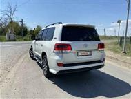 : Toyota Land Cruiser 4, 5 AT, 2017  B o o. c, 20-e ca, e o, epe ac , a c Semi-Anilin