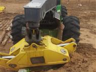 :    748L John Deere   748L John Deere   : 2022.   : .    