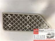 -:   STEP PLATE-CAB 1ST LH 37141-00440   STEP PLATE-CAB 1ST LH 37141-00440  -   Kia Granbird, Cosmos.   -  